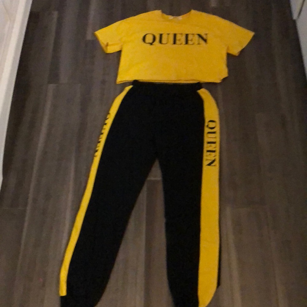 *This is no longer available* Yellow and Black matching set from SHEIN
